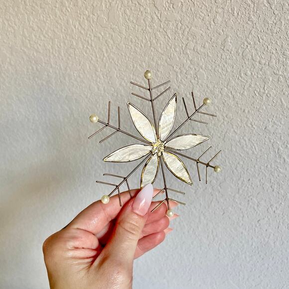 Vintage Christmas Mother-of-Pearl Gold-Tone Snowflake Holiday Ornament - Picture 15 of 15